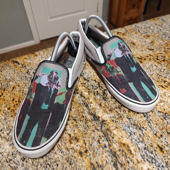 Rare Vans X Rise Against Classic Slip On Sneakers Size Men\'s 9 Women\'s 10.5 main image 4